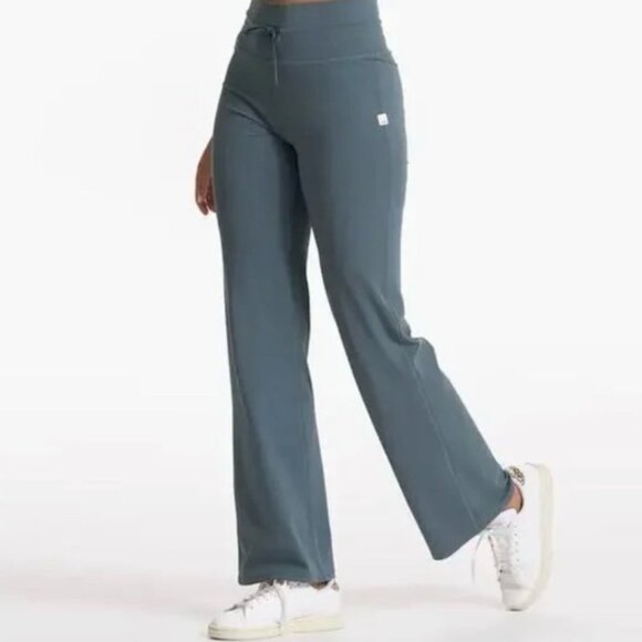 Vuori Women's Daily Wide Leg Pant • Small